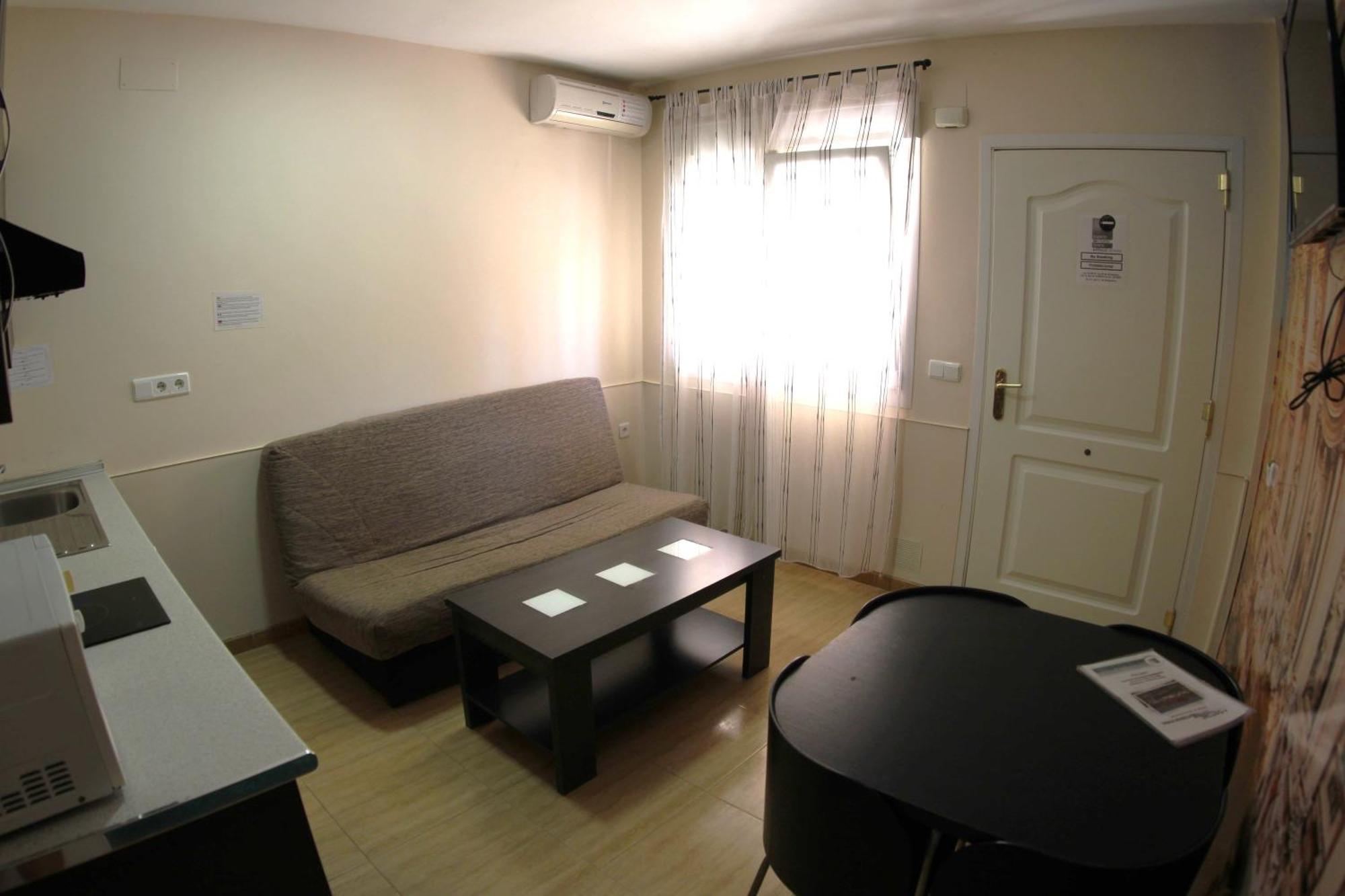 Apartamentos Marina Internacional Torrevieja Exterior photo