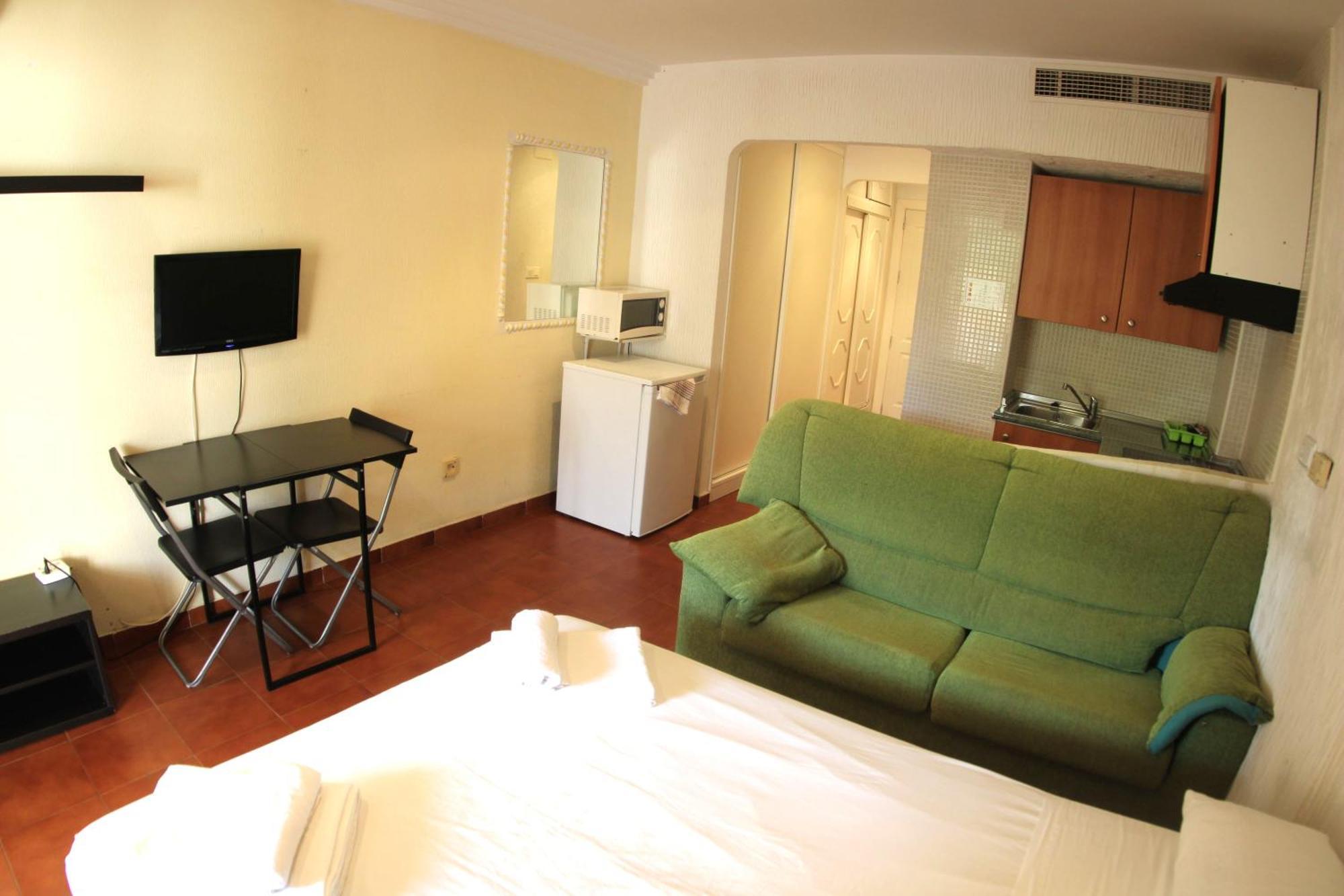 Apartamentos Marina Internacional Torrevieja Exterior photo