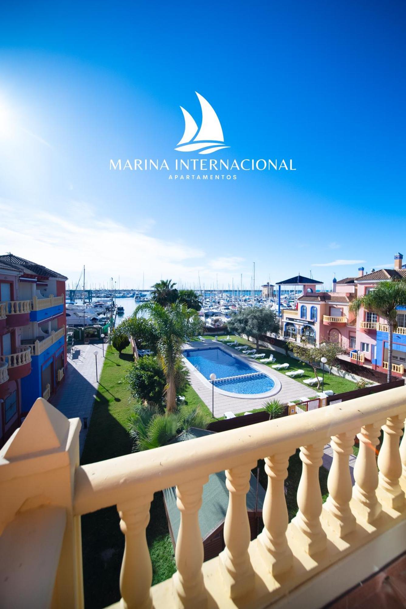 Apartamentos Marina Internacional Torrevieja Exterior photo