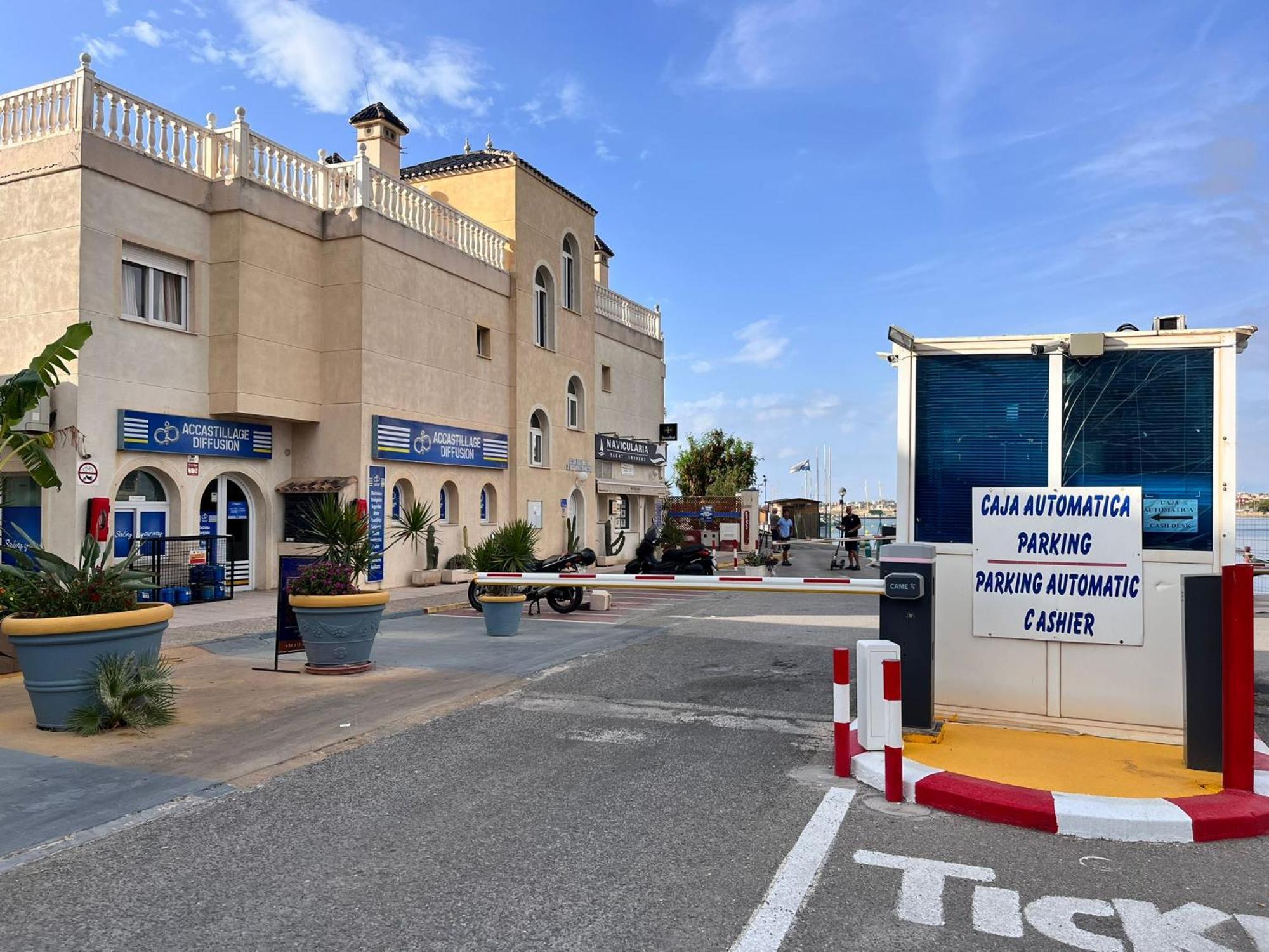 Apartamentos Marina Internacional Torrevieja Exterior photo